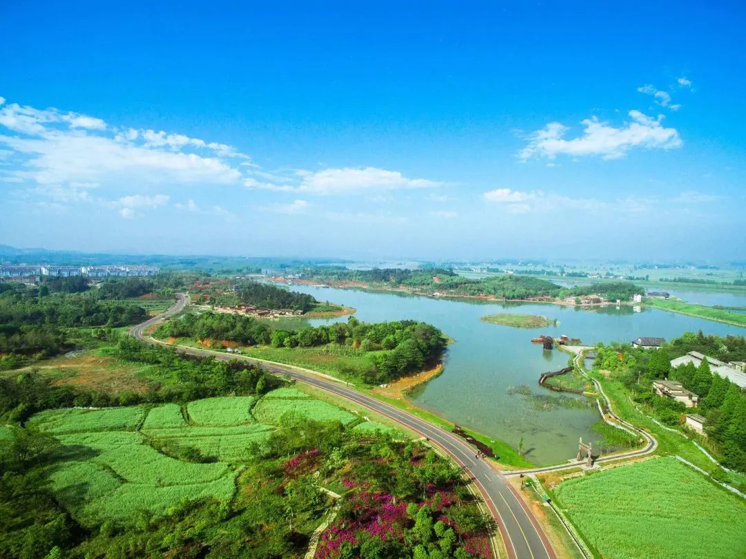 生態(tài)環(huán)境部接連發(fā)布兩份征求意見(jiàn)稿，農(nóng)村污水處理就要“走”起來(lái)了？